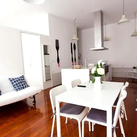 Apartamento Apartamento Com Vista Para A Cidade *